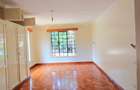5 Bed Townhouse with En Suite at Lavington Green - 17