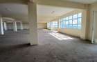 5,400 ft² Warehouse with Parking in Ruaraka - 8