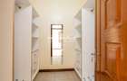 4 Bed Apartment with En Suite in Parklands - 14