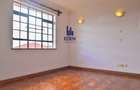 4 Bed Townhouse with En Suite in Kitisuru - 11