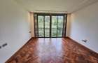 5 Bed Townhouse with En Suite in Lavington - 12