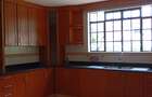 5 Bed Townhouse with En Suite at Convent Drive - 7