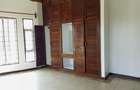 Serviced 3 Bed Apartment with En Suite in Nyali Area - 4
