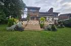 5 Bed House with En Suite in Gigiri - 1