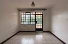 4 Bed Apartment with En Suite in Riverside - 11