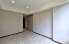 3 Bed Apartment with En Suite at Spring Valley - 13