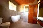5 Bed House with En Suite at Faith Drive - 5