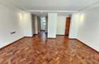 5 Bed Villa with En Suite in Lavington - 6
