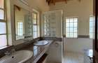 5 Bed Townhouse with En Suite in Rosslyn - 9