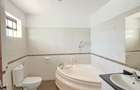 4 Bed Townhouse with En Suite at Riverside Drive. - 20