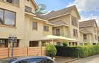 5 Bed Townhouse with En Suite in Lavington - 1