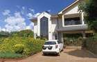 4 Bed Townhouse with En Suite at Near Isk - 8