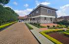 5 Bed House with En Suite in Runda - 10