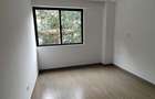 3 Bed Apartment with Gym in Riverside - 12