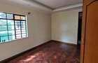 4 Bed Townhouse with En Suite at Lavington - 7