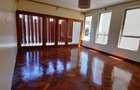 5 Bed Townhouse with En Suite at Lavington - 18