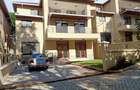 5 Bed Townhouse with En Suite at Njumbi Rd - 1