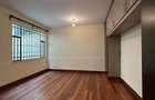 5 Bed Townhouse with En Suite in Lavington - 17