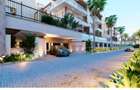 Serviced 1 Bed Apartment with En Suite at Beach Road - 2