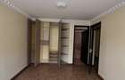 5 Bed Townhouse with En Suite at Convent Drive - 6