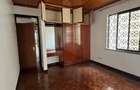 5 Bed Townhouse with En Suite at Off Ole Dume Road - 5