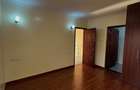 5 Bed Townhouse with En Suite in Lavington - 14
