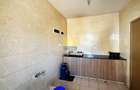4 Bed Apartment with En Suite in Parklands - 7