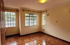 4 Bed Townhouse with En Suite in Lavington - 9