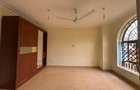 Serviced 2 Bed Apartment with En Suite at Greenwood - 11