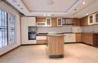 5 Bed Townhouse with En Suite in Lavington - 14