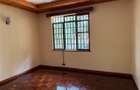 5 Bed House with En Suite in Nyari - 16