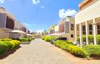 5 Bed Townhouse with En Suite at Lavington Green - 8