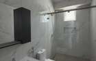 Serviced 2 Bed Apartment with En Suite at Links Road - 4