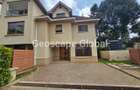 5 Bed Townhouse with En Suite in Lavington - 2