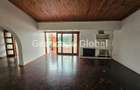 4 Bed House with En Suite in Rosslyn - 15
