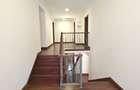 5 Bed Townhouse with En Suite in Spring Valley - 8