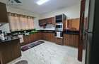 Furnished 3 Bed Apartment with En Suite at Dennis Pritt - 7