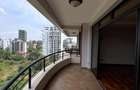 4 Bed Apartment with En Suite at Riverside Drive - 4