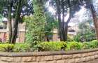 5 Bed Townhouse with En Suite in Lavington - 16