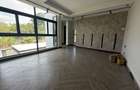 5 Bed Villa with En Suite in Nyari - 3