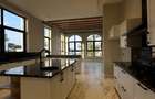 5 Bed Townhouse with En Suite in Loresho - 14