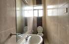 2 Bed Apartment with En Suite in Kilimani - 9