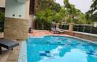 3 Bed Apartment with Swimming Pool in Riverside - 20