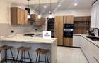4 Bed Apartment with En Suite in Spring Valley - 4