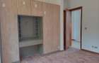 5 Bed Villa with En Suite at Lavington - 13