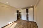 3 Bed Apartment with En Suite in Spring Valley - 11