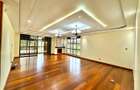 6 Bed Townhouse with En Suite in Nyari - 7