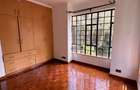 3 Bed Apartment with En Suite in Westlands Area - 15