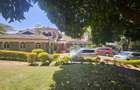 5 Bed House with En Suite in Lavington - 6