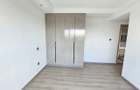 3 Bed Apartment with En Suite in Riverside - 17